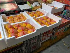 -上海龙吴水胜海发市场