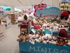 -名创优品(山东青岛华润万象城店)