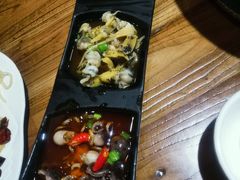 -东来菜馆•手抓海鲜家常菜•海鲜锅贴(鸽子窝店)