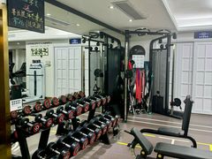 -简·无界健身工作室·运动康复·体态(石厦店)