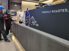 -瑞幸咖啡(凯德龙之梦莘庄店)