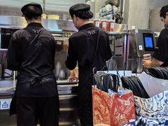 -霸王茶姬(上海静安大悦城店)
