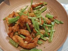 -阿瓦山寨·湘菜现炒·剁椒鱼头王(咸阳总店)