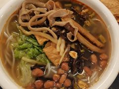 -水平有限螺蛳粉(宏达大厦店)