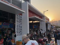 -霞涌市场海鲜摆卖区