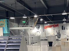 -极限PLAY运动娱乐新世界·团建派对潮玩休闲馆·室内蹦极高空游乐园