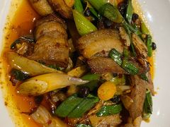 回锅肉-渝信川菜 · 川味家常菜(财富购物中心店)
