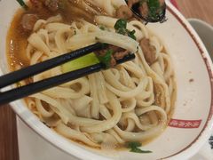 -顺溜·手工刀削面·黑金店(铜锣湾店)