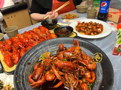 -肥肥虾庄·金牌油焖大虾(东湖欢乐谷店)