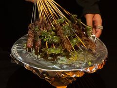 -何师烧烤Pro ·江湖川菜·小龙虾·精酿啤酒(太古里旗舰店)