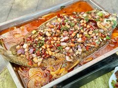 -丹水桥地锅鱼·翘嘴鲌·地方特色全鱼宴(丹江口大坝店)