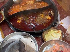 -赵美丽·重庆社区火锅·直营店(火车东站·中豪国际店)