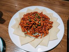 京酱肉丝-东来菜馆•手抓海鲜家常菜•海鲜锅贴(鸽子窝店)