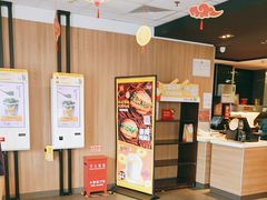 -麦当劳(健德桥得来速店)