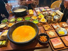 -银米·云南传统过桥米线(双廊黑金冠店)