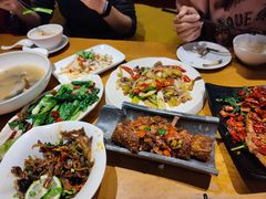 -隔壁老王·家常云南菜(花巷店)