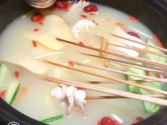 -串门邻居串串火锅(云南南路店)
