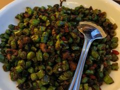 榄菜肉碎四季豆-新南华大酒店(长寿店)