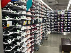 -迪卡侬(西三旗店)