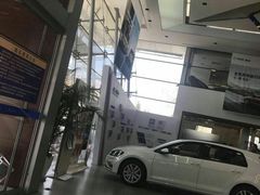 -北京运通博恩一汽大众4S店(亦庄店)