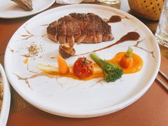 澳洲和牛西冷牛排（M6）-Golden Lily河内巴黎法越料理餐厅(建国西路店)