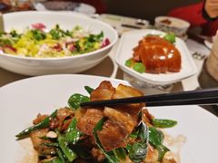 辣椒小炒肉-悦融琥珀·京鲁菜·海味珍品(西单店)
