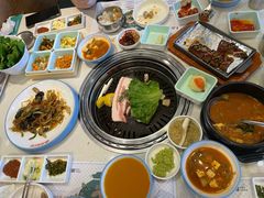 -韩香福烤肉庄园(荣成店)