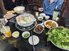 -黔府豆米火锅野菜馆(南马店)