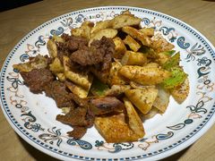 馕丁炒肉-巴依兄弟西域美食(机场店)