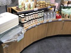 面包甜点陈列柜-仟吉(星汇维港店)