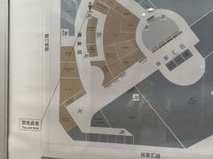 -季师傅无痕改衣(日月光中心店)