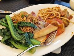 -圣丰索菲特·2 On 988 Café 自助餐厅