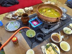-三锅莊·牦牛肉火锅·香格里拉特色藏餐宴请餐厅(昆明创始店)