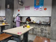 大堂-胡家麻辣串(核桃园路店)