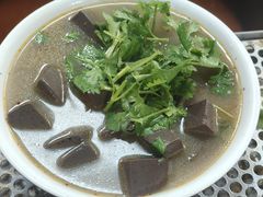 -春雨羊汤店(广开四马路总店)