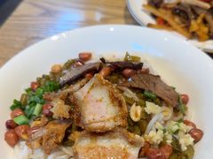 -牛八宝桂林米粉(八里庄店)