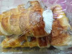 鲜奶牛角-爱德顺糕点食屋(利民道店)