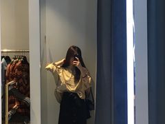 -URBAN REVIVO(七宝领展广场店)