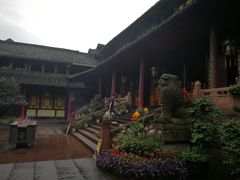-峨眉山报国寺