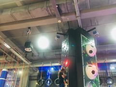 -嗨翻Hi-Fun竞技主题乐园·蹦床亲子生日轰趴(国光1937店)