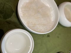 -燕庭·纯燕窝·甜品下午茶(南京西路店)