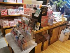 -百新书局(尚悦湾店)