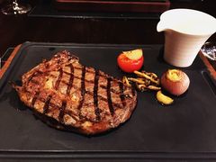 -恰餐厅及酒吧 CHAR Bar & Grill (北京丽都皇冠假日店)