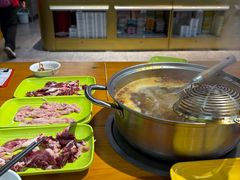 -养牛邓·潮汕牛肉海鲜自助火锅(广州店)