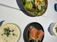 芒果牛油果大虾色拉-乐意坊Alla Torre意大利手工披萨(陆家嘴旗舰店)