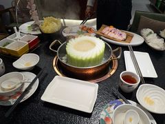 -得意咚瓜·顺德鱼生·冬瓜火锅(深圳首店)