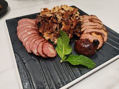 -红东阁东北菜烤肉酒馆(CROSS万象汇店)