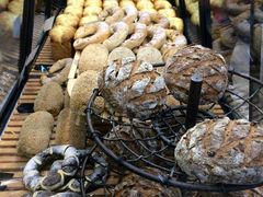 -Dough&Joe团憩(瑞虹天地月亮湾店)