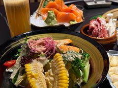 -山川小町·极番烧肉(新地假日广场店)