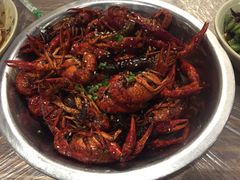 -巴厘龙虾·榜首油焖大虾(音乐学院·沿江酒馆店)